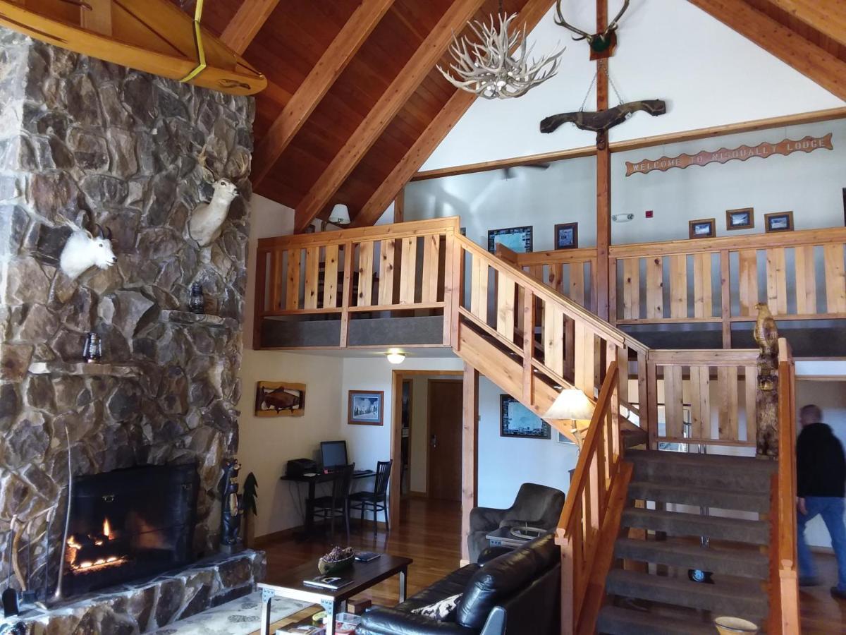 Nisqually Lodge *