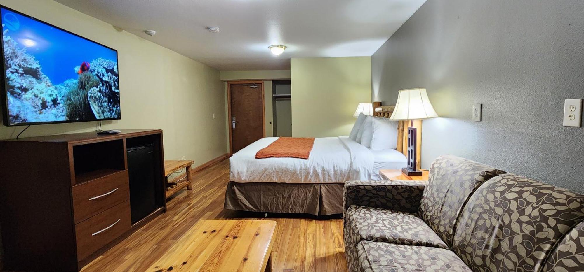 Lodge Nisqually
